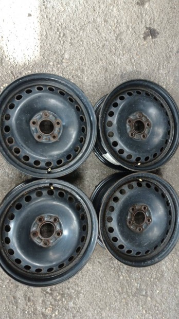 Haszn�lt 16 colos 5x108 lyukoszt�s� Ford/Volvo ac�l felni garnit�ra