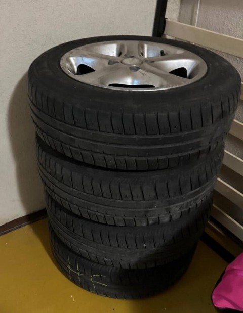 Hasznlt 175/65 R14 felni nyri gumival