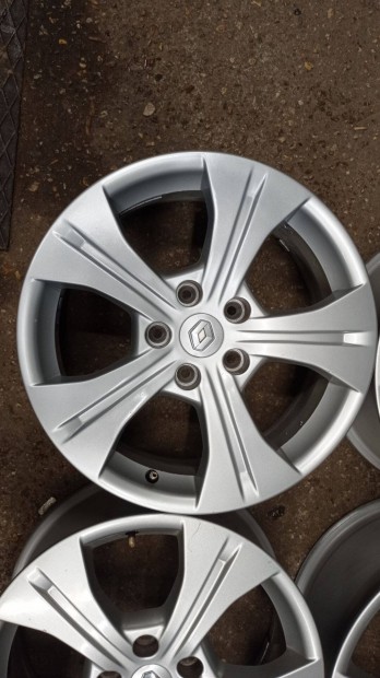 Hasznlt 17 colos 5x114,3 lyukoszts Gyri Renault/Nissan alu felni