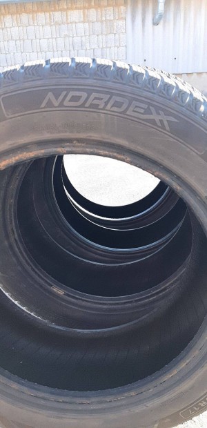 Hasznlt 225/55 R17 Nordexx tligumi elad