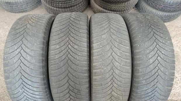 Hasznlt 225/60/18 Firestone tligumi garnitra olcsn elad