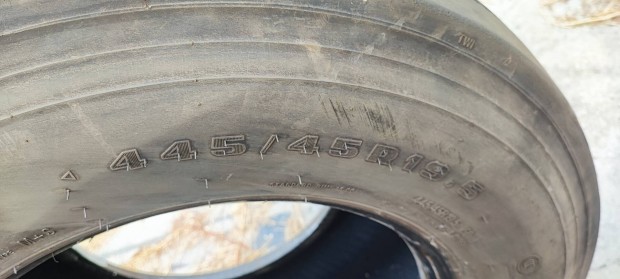 Használt 445/45 r 19,5 pótkocsi gumi