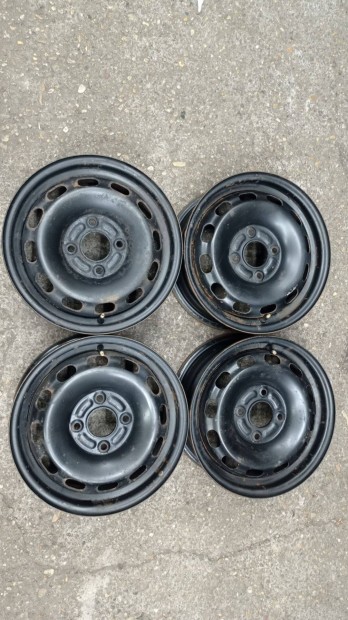 Hasznlt 4x108 lyukoszts 14 colos Gyri Ford acl felni garnitra