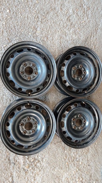 Használt 5x114,3 lyukosztású 16 colos Gyári Mazda acél felni garnitúra
