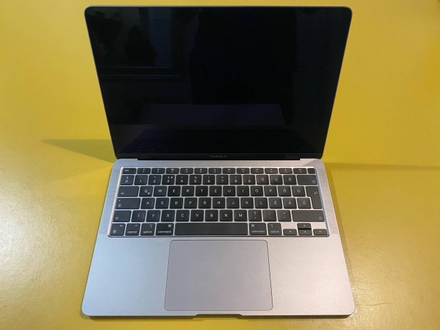 Hasznlt Apple Macbook Air M1 - cges, szmlval