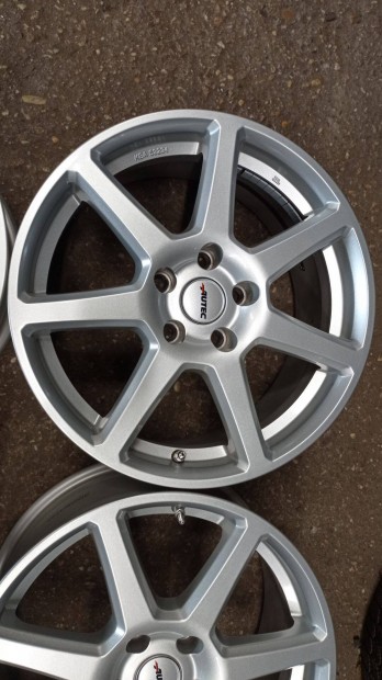 Használt Autec 5x112 lyukosztású 17 colos szép állapotú alu felni garn