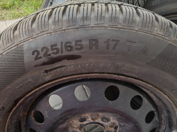 Használt Continental 225/65 R 17 102T téli gumiabroncs