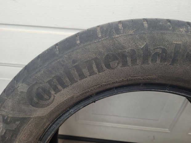 Haszn�lt Continental ny�ri gumi elad� 215/60 R17