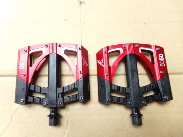 Használt Crankbrothers 5050 - 3 flat pedál jó állapotban