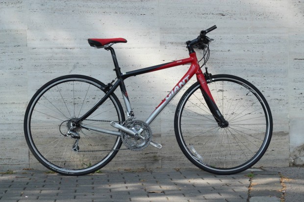 Használt Giant FCR2 Fitnesz Kerékpár (47cm Alu)