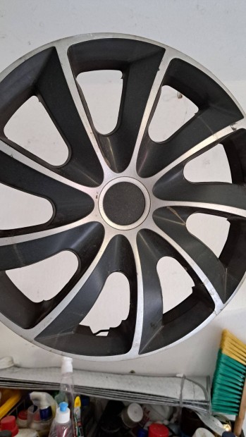 Használt Goodyear téligumi vasfelnivel