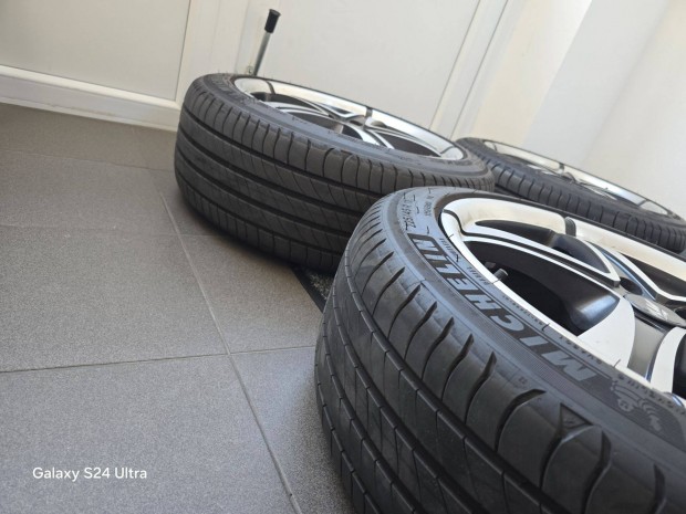 Használt Gumi+Alufelni Szett egyben,Michelin Primacy 4, 225/45R17 Gumi