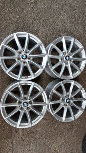 Használt Gyári BMW 5x112 lyukosztású 17 colos alu felni garnitúra nyom