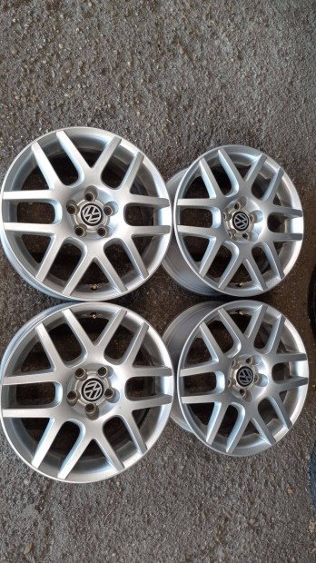 Hasznlt Gyri Volkswagen 5x100 lyukoszts 16 colos alu felni garnit