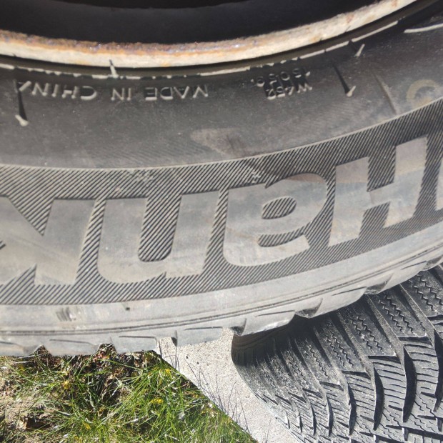 Használt Hankook téligumi szett