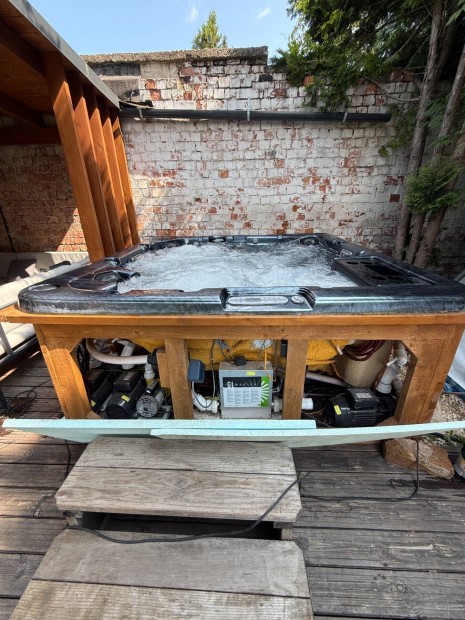 Használt Jakuzzi Jacuzzi