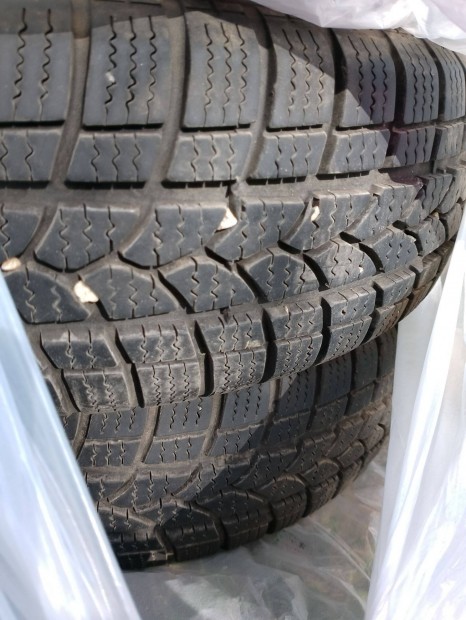 Hasznlt Kormoran tli 175/65 R14 gumiabroncs szett elad