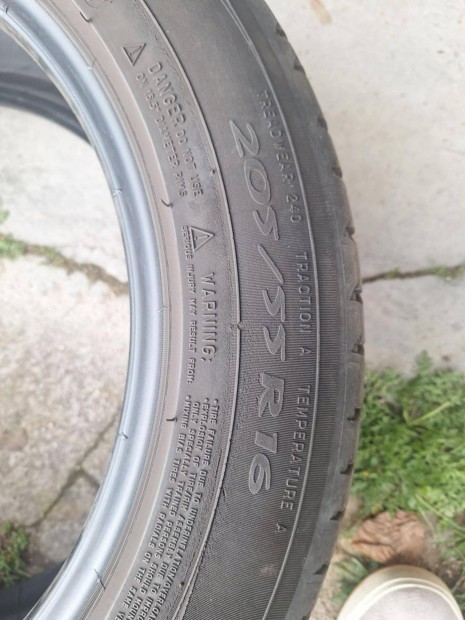 Haszn�lt Michelin ny�ri gumi elad� 205/55/R16