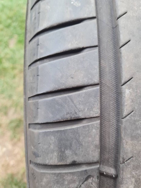 Használt Michelin pilot sport 4Suv 265/40 R21
