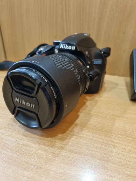 Hasznlt Nikon D3200 fnykpezgp