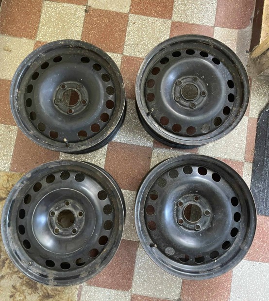 Használt Opel Astra H lemezfelni szett 16" 5x110 6.5Jx16 ET37