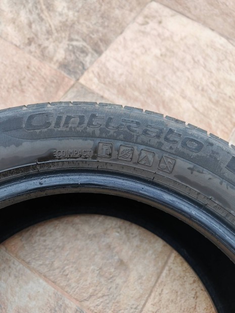 Használt Pirelli nyári gumi eladó 205 55 16 kb. 50%-os profil