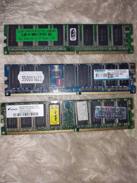 Hasznlt SDRam memrik egyben