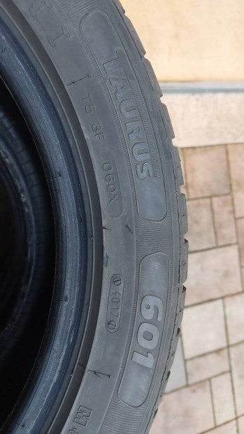 Hasznlt Taurus 215/55 R17 tli gumi egyben elad!