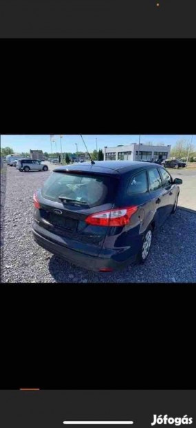 Használt, Ford Focus Mk3 Hátsó sárvédő