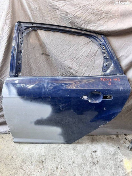 Használt, Ford focus mk3 bal hátsó 5 ajtós sedan HB ajtó javított