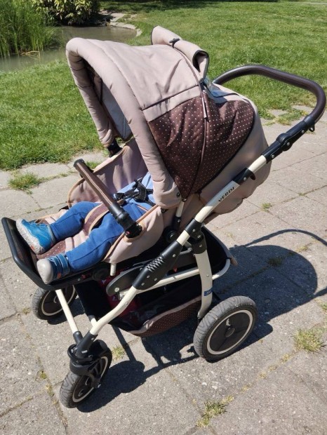 Használt, de megkímélt állapotú 3 részből álló babakocsi eladó