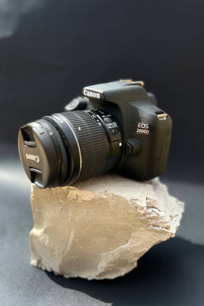 Hasznlt, megkmlt llapot Canon EOS 2000D!