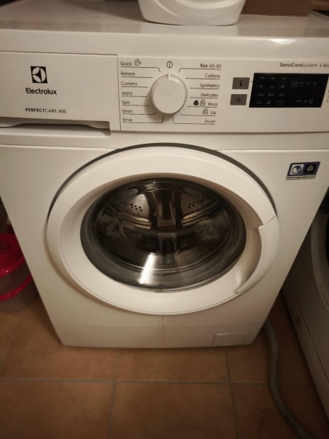 Haszn�lt, m�k�d� mos�g�p