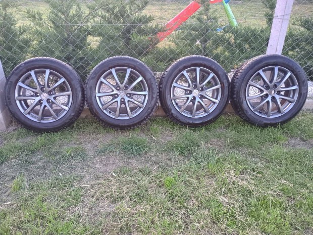 Használt alufelni nyárigumival R16