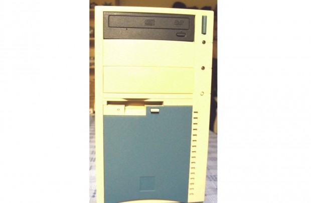 Használt asztali PC XP-vel
