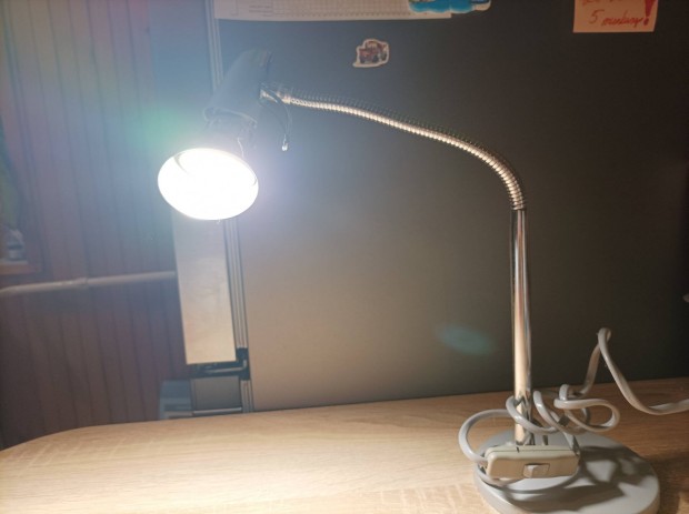Használt asztali lámpa eladó 