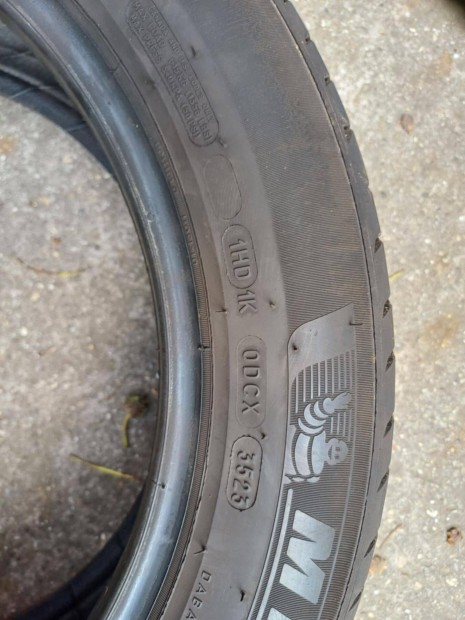 Használt autógumi 2 éves, újszerű állapot, nyári Michelin