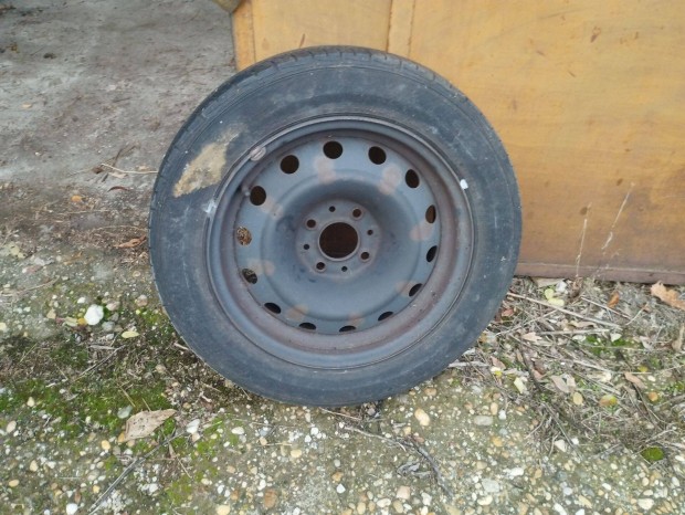 Hasznlt autgumik eladk