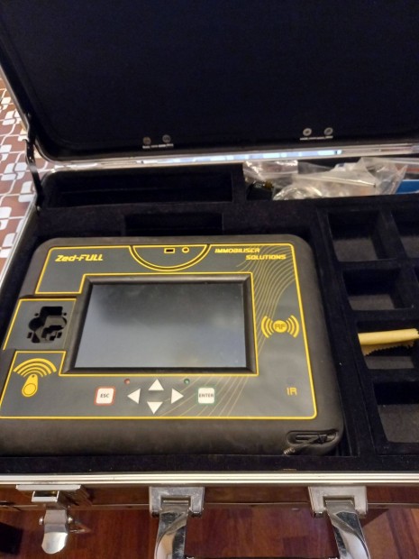 Haszn�lt aut�kulcs m�sol�, aut�kulcs programoz� eszk�z�k �s szersz�mok