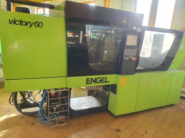 Használt fröccsöntő gép Engel VC 330/60 Tech jó állapotban eladó