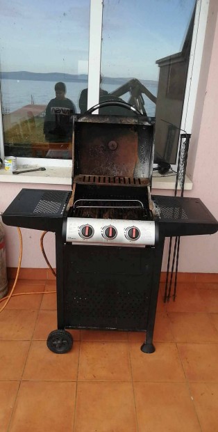 Hasznlt gzzem grillst, gzgrill, grillkocsi