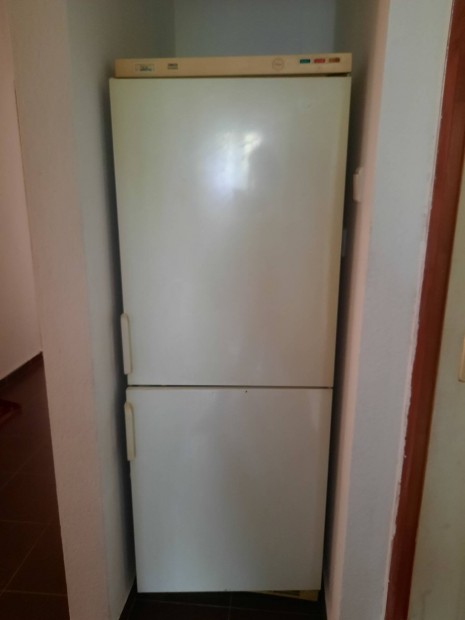 Használt hűtő eladó jó állapotú