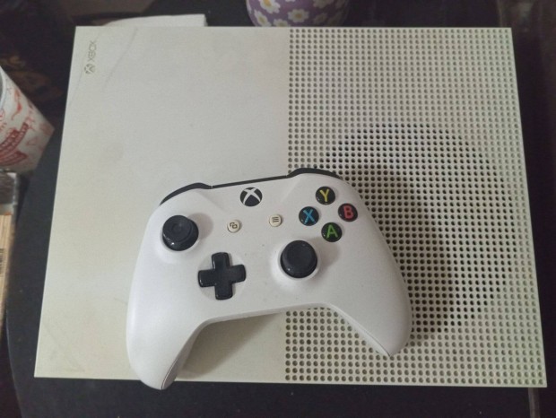 Hasznlt j llapot Xbox one s