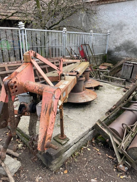 Használt kasza eladó traktorhoz