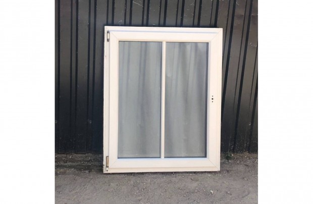 Használt műanyag ablak 92x112-es méretben
