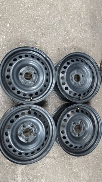 Hasznlt szp llapot 16 colos 5x114,3 lyukoszts Nissan/Renault/Dac