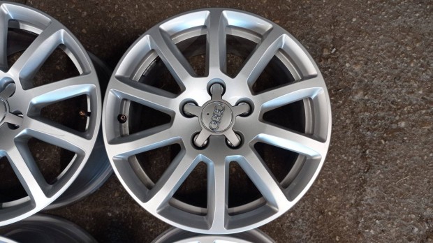 Használt szép állapotú 5x112 lyukosztású 16 colos Gyári Audi alu felni