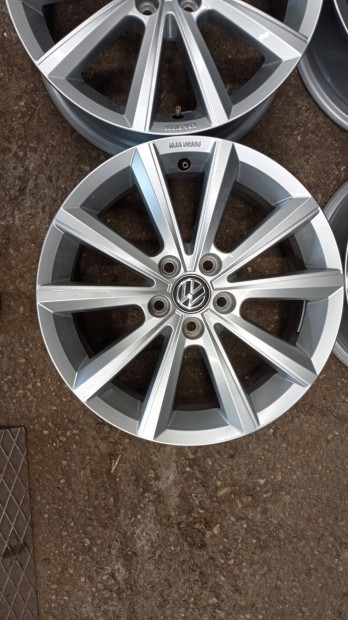 Hasznlt szp llapot Gyri Volkswagen 5x100 lyukoszts 16 colos