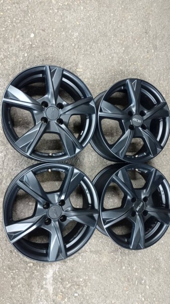 Haszn�lt sz�p �llapot� Oxxo 4x100 lyukoszt�s� 16 colos alu felni garni