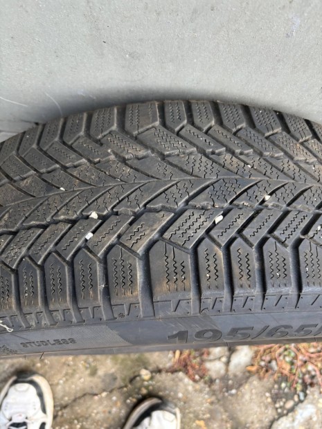 Hasznlt tli gumi 195/65R15